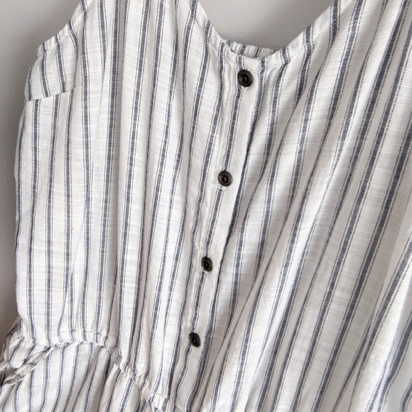 FINAL SALE!🆕🌿OLD NAVY STRIPED ROMPER🌿 - Picture 6 of 10